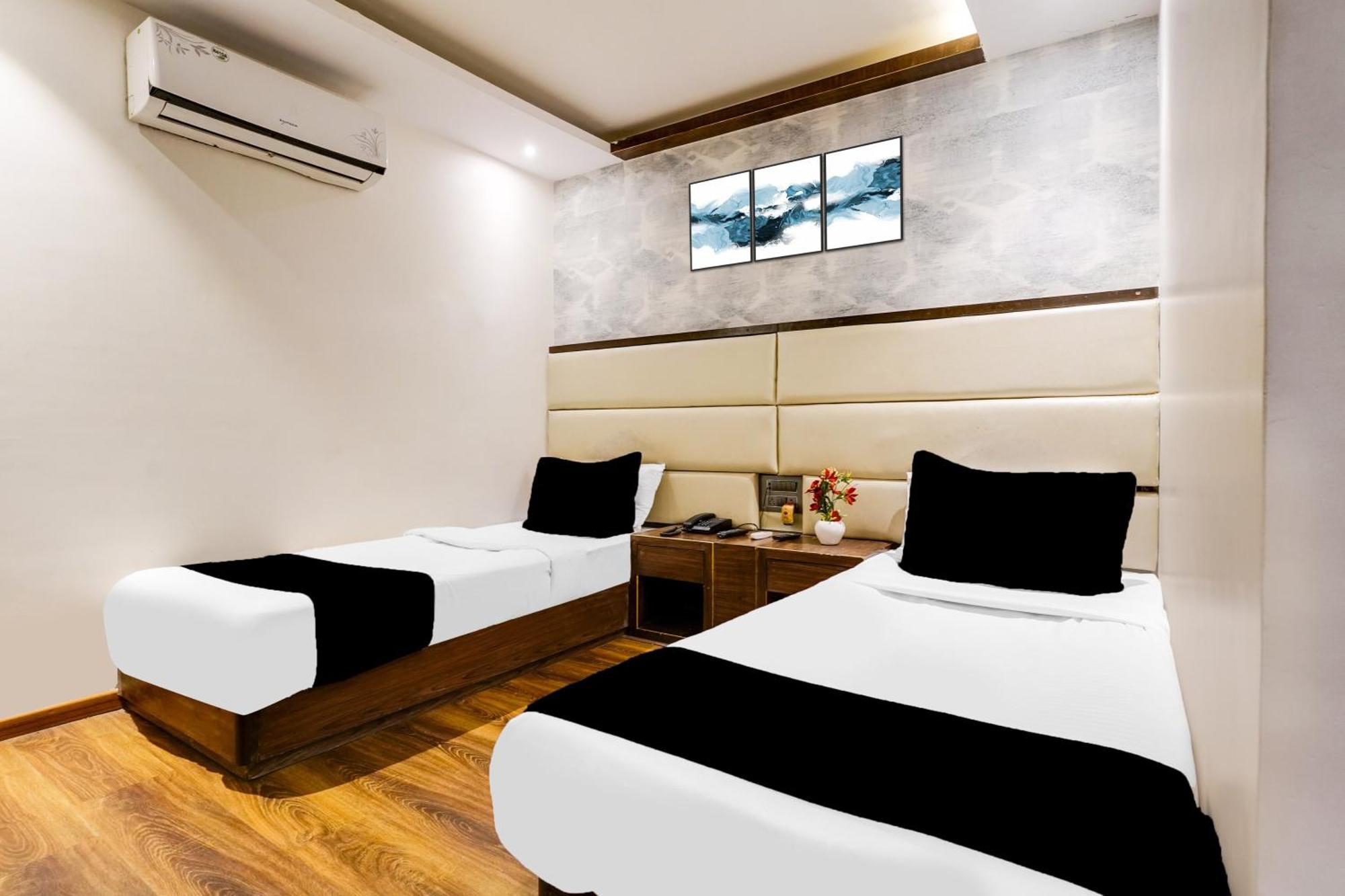 Super Collection O Andheri Near Western Express Highway Mumbai Exterior photo